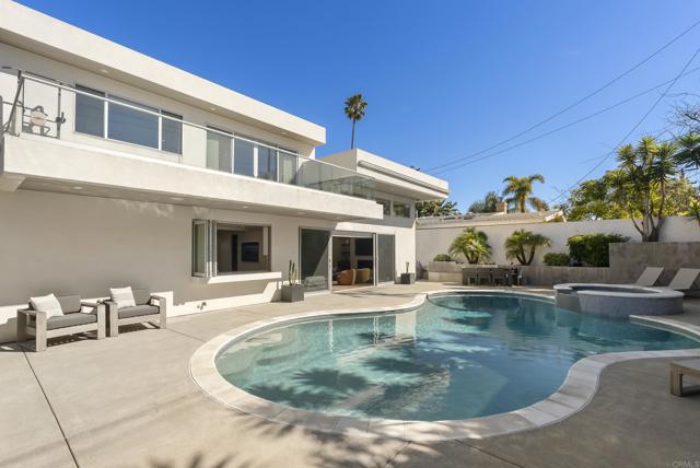 Detail Gallery Image 7 of 35 For 419 Parkwood Ln, Encinitas,  CA 92024 - 4 Beds | 3/1 Baths