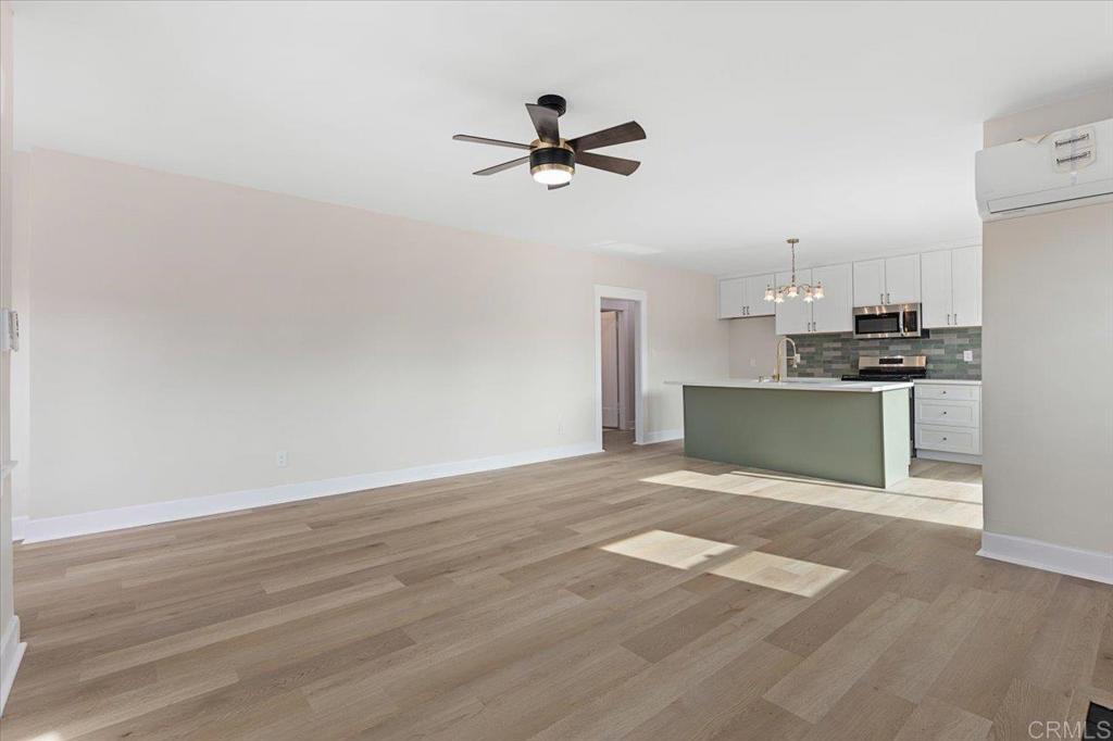 2453 Curlew St - photo 4