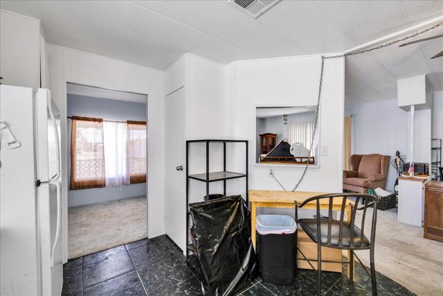 7425 Church Street, Yucca Valley CA: https://media.crmls.org/mediaz/0c8ff294-ca72-4411-86b0-d5692695d462.jpg