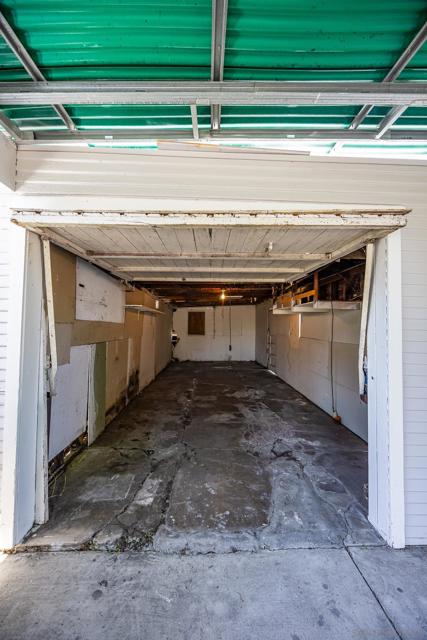 4276 35Th St, San Diego CA: https://media.crmls.org/mediaz/0c900653-5e51-44d6-9ad2-f5089c82ae19.jpg