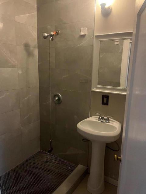 395 S 13th Street, San Jose CA: https://media.crmls.org/mediaz/0c9066aa-0d07-4a86-ba0b-a3c810433cdd.jpg