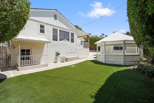 108 W Kenneth Road, Glendale CA: https://media.crmls.org/mediaz/0c907168-1d4d-428b-8aba-bc6c53879422.jpg