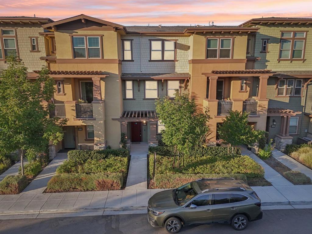 2012 Montecito Avenue