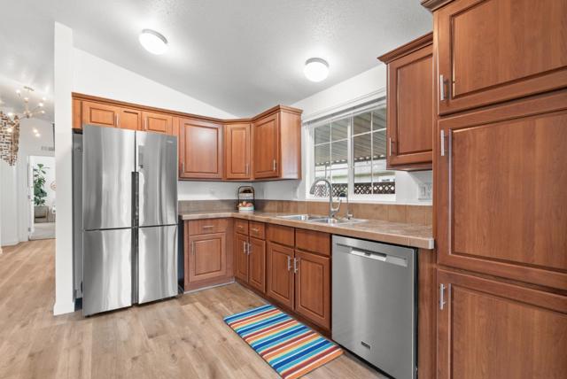 2395 Delaware Avenue, Santa Cruz CA: https://media.crmls.org/mediaz/0c92a94e-bf56-46d0-b44e-e7192222e3e5.jpg