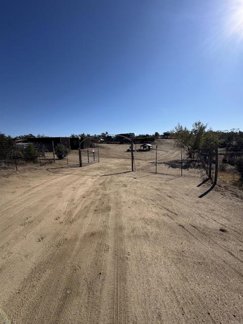1 Dusty Trail, Aguanga CA: https://media.crmls.org/mediaz/0c933eb7-c1e1-41d2-8d00-463c9d27a324.jpg
