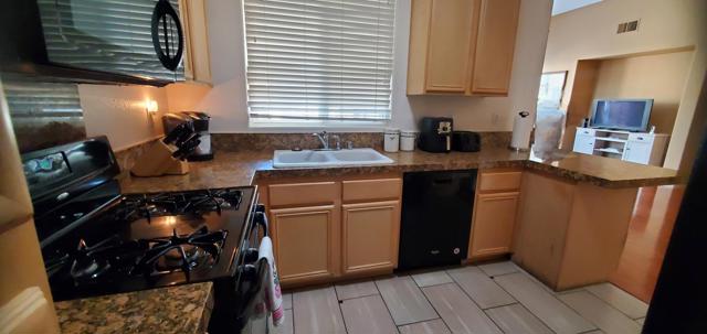 47825 Endless Sky, La Quinta CA: https://media.crmls.org/mediaz/0c9381c5-6dbd-4396-a79d-5cf9a4c320b0.jpg