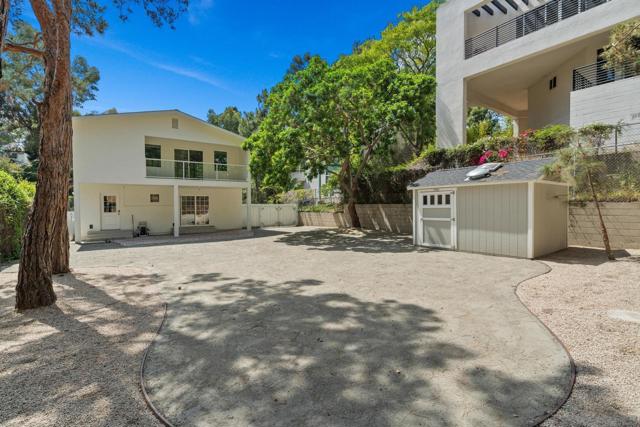 2821 N Arroyo Drive, San Diego CA: https://media.crmls.org/mediaz/0c93a19e-be12-4f85-8b98-176836b68f05.jpg