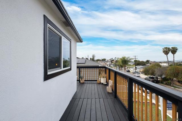 5463 San Onofre Ter, San Diego CA: https://media.crmls.org/mediaz/0c93b703-bf46-4339-8bf3-266faf3b0903.jpg