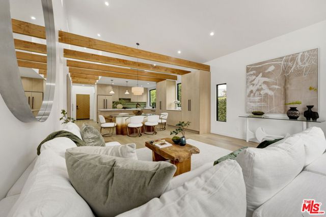 12469 Greene Avenue, Los Angeles CA: https://media.crmls.org/mediaz/0c9425c8-e342-4329-aeda-6011a70edc0c.jpg
