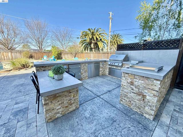 1500 Arroyo Rd, Livermore CA: https://media.crmls.org/mediaz/0c943f41-884f-44e3-b9f9-e1ca70518c8d.jpg