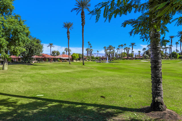 24 Haig Drive, Rancho Mirage CA: https://media.crmls.org/mediaz/0c958461-0484-44a6-b212-100b5077a983.jpg