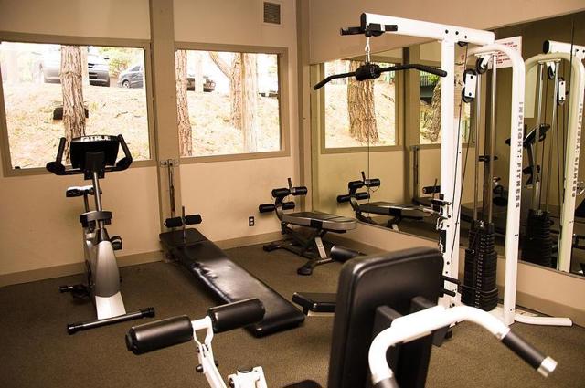 397 Imperial Way, Daly City CA: https://media.crmls.org/mediaz/0c95ab0c-86f6-4e0c-ae38-a09e277d60fe.jpg