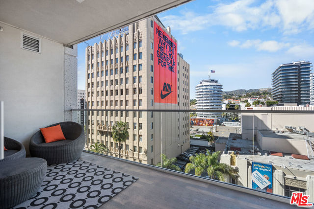 6250 Hollywood Boulevard, Los Angeles CA: https://media.crmls.org/mediaz/0c97666b-7134-495c-9d5e-9d62140857ae.jpg