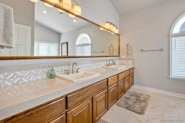 Image 24 of 47 For 4949 San Jacinto Circle West