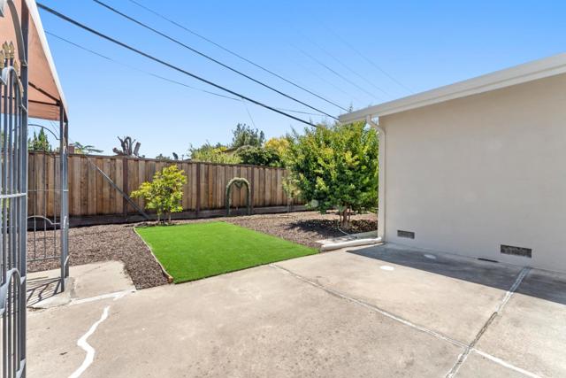 5806 Blossom Avenue, San Jose CA: https://media.crmls.org/mediaz/0c9799c7-b0c7-4c6d-9589-e249861278fe.jpg