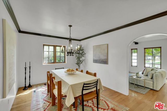 4300 Laurelgrove Avenue, Studio City CA: https://media.crmls.org/mediaz/0c97a915-4ac1-4b8d-82de-27eae356ed29.jpg