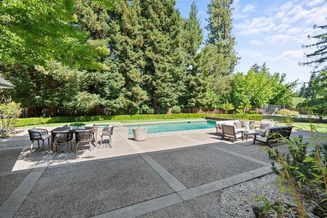84 Selby, Atherton CA: https://media.crmls.org/mediaz/0c97d575-32bf-4526-a7a0-0285a32d2368.jpg