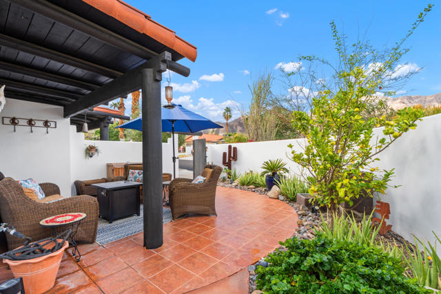 54510 Avenida Alvarado, La Quinta CA: https://media.crmls.org/mediaz/0c97e9f1-29b0-437f-b79f-a0999318d4d1.jpg