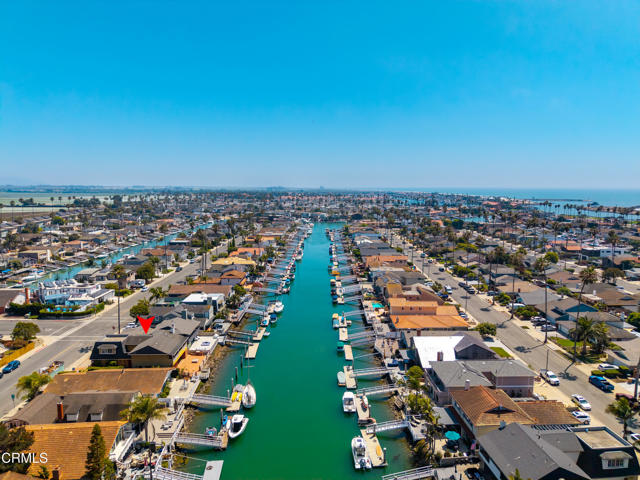 2851 Seahorse Avenue, Ventura CA: https://media.crmls.org/mediaz/0c984851-e772-4add-b213-5326922fe5ef.jpg