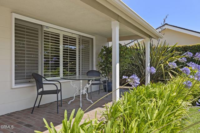 Detail Gallery Image 2 of 37 For 124 Reddington Ct, Camarillo,  CA 93010 - 4 Beds | 2/1 Baths
