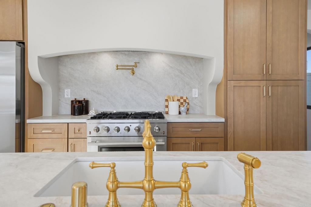 8833 Glenhaven Street - photo 16