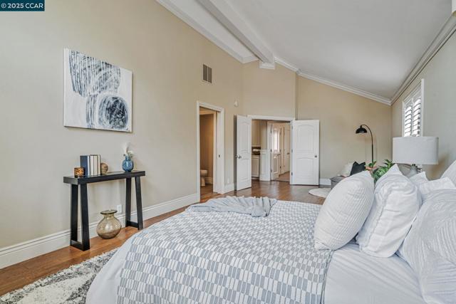 732 Graham Ct, Danville CA: https://media.crmls.org/mediaz/0c99a9f3-3289-4492-a350-c98c326fa68d.jpg