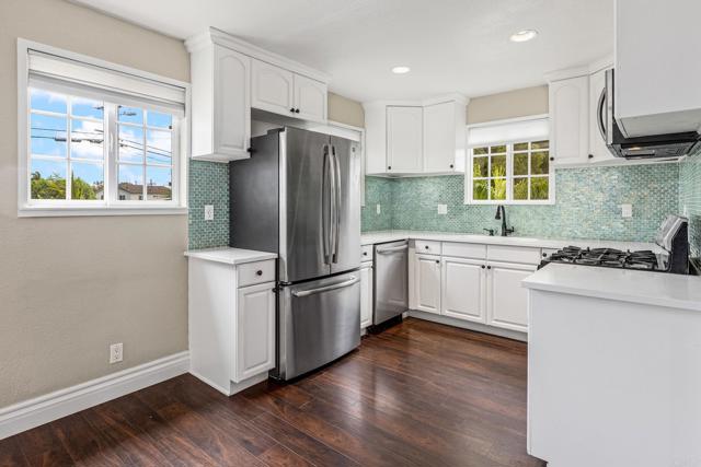 6704 Tait Street, San Diego CA: https://media.crmls.org/mediaz/0c9a562b-c4a5-4828-a8ef-31edf36ee109.jpg