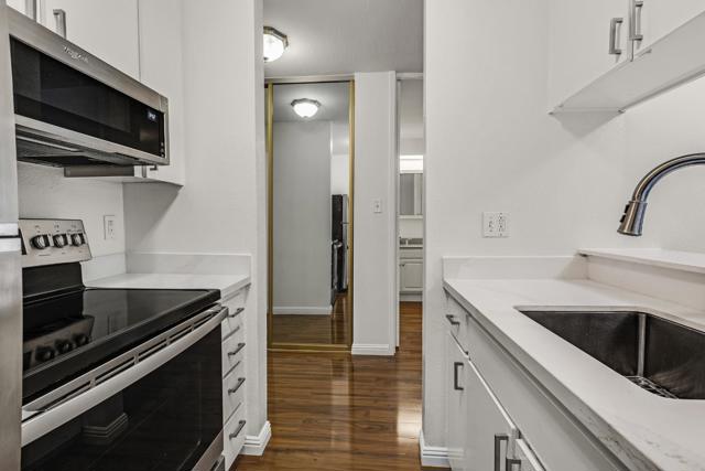 6109 Shelter Creek Lane, San Bruno CA: https://media.crmls.org/mediaz/0c9af7a8-9d6e-41d3-af8e-9309dbc2cf2b.jpg