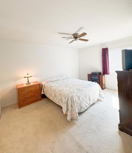 1046 Santa Barbara Street, Los Banos CA: https://media.crmls.org/mediaz/0c9b0822-43d5-43ea-b7d3-0f31c2a95ff0.jpg