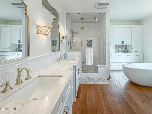 4255 Saddlecrest Lane, Westlake Village CA: https://media.crmls.org/mediaz/0c9bfcf0-287c-4696-a1bd-e0a41c8acc2d.jpg