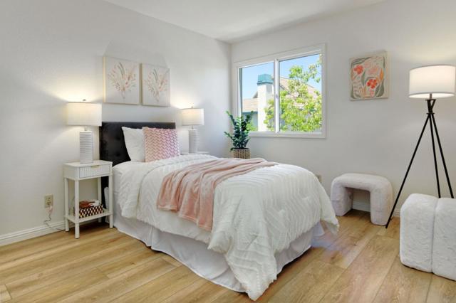 6536 Leyland Park Drive, San Jose CA: https://media.crmls.org/mediaz/0c9d2ec4-2a6f-4043-8a4a-273f991ff1bc.jpg
