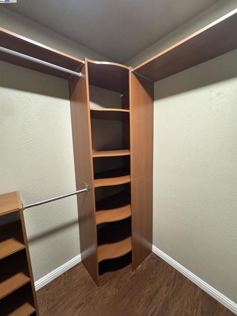 7765 Canyon Meadow Cir, Pleasanton CA: https://media.crmls.org/mediaz/0c9ef705-f90b-4449-8b1f-37211b060297.jpg