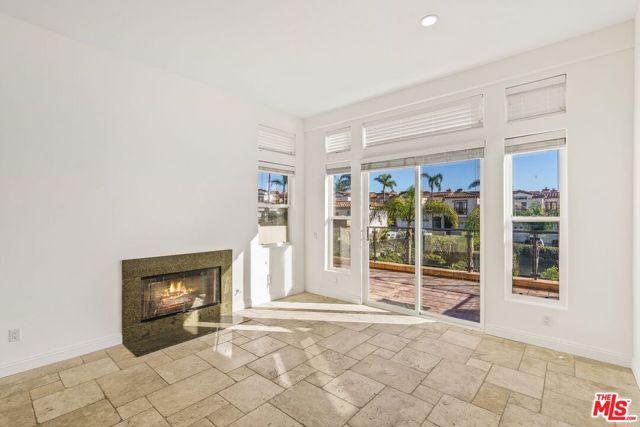 6436 Lunita Road, Malibu CA: https://media.crmls.org/mediaz/0c9f108c-8929-4a1d-901b-a081bdd555bc.jpg