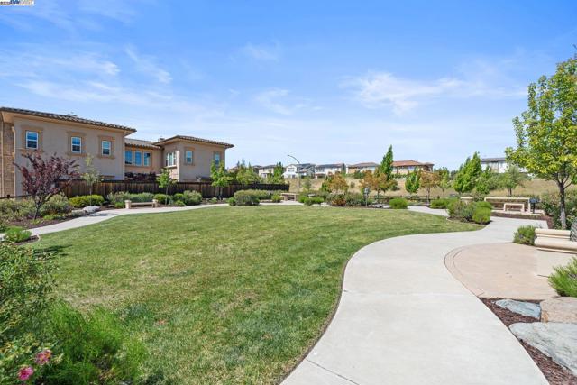 3044 Gritstone Street, Danville CA: https://media.crmls.org/mediaz/0ca0071c-7651-4e0d-aaa6-f20f68b5e53f.jpg