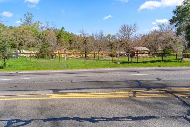 10264 Combie Road,  CA: https://media.crmls.org/mediaz/0ca0357f-3e50-462c-9ce6-49cc22d69662.jpg