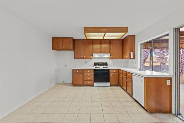 7502 Northrup Drive, San Diego CA: https://media.crmls.org/mediaz/0ca08393-2bfc-41bd-b9ea-3b379ea1634a.jpg
