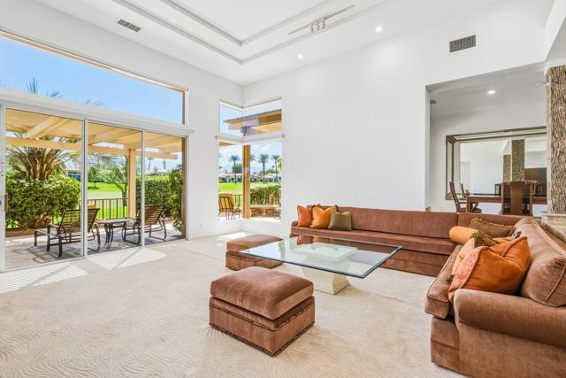 801 Deer Haven Circle, Palm Desert, CA 92211