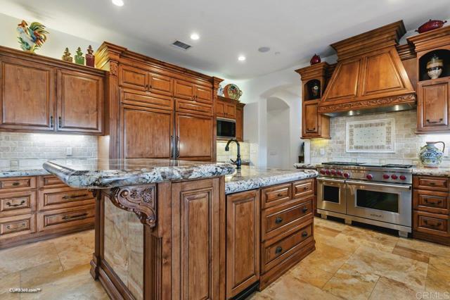 16531 Zumaque, Rancho Santa Fe CA: https://media.crmls.org/mediaz/0ca18df6-c774-4f7b-9cde-fb9a5f1d86ba.jpg