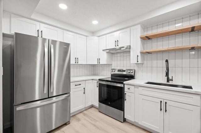 1033 Crestview Drive, Mountain View CA: https://media.crmls.org/mediaz/0ca249a2-1315-43eb-809b-2d1cdcfed101.jpg