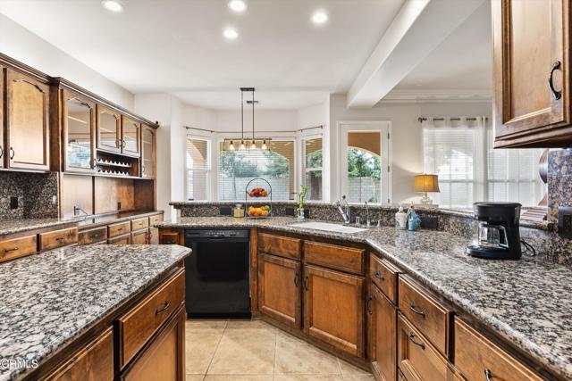 Detail Gallery Image 19 of 38 For 9905 Lightner Way, Bakersfield,  CA 93311 - 3 Beds | 2/1 Baths