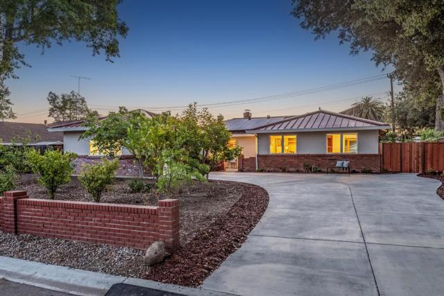 12457 BROOKGLEN Drive, Saratoga CA: https://media.crmls.org/mediaz/0ca3a54e-d2b1-4806-9b1b-5ff809b85b78.jpg