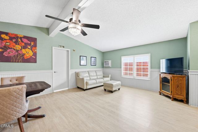 1025 Cachuma Avenue, Ventura CA: https://media.crmls.org/mediaz/0ca51c5d-d152-4a94-9957-02fdaf499892.jpg