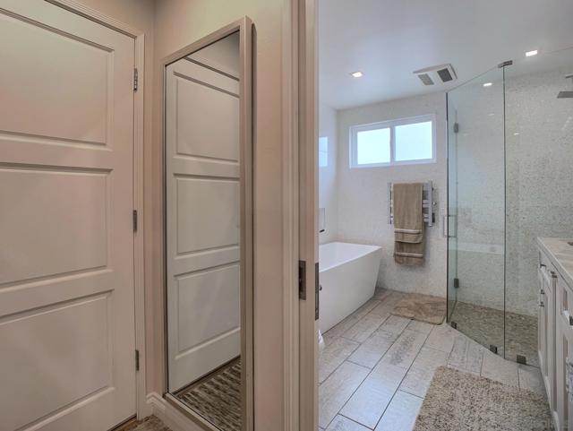 817 819 San Luis Rey Pl, San Diego CA: https://media.crmls.org/mediaz/0ca699b9-6bc5-4fb4-8777-8900ec975d65.jpg
