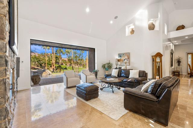 57895 Stone Creek E Trail, La Quinta CA: https://media.crmls.org/mediaz/0ca71867-8329-46a0-97b4-fe920e916d7a.jpg