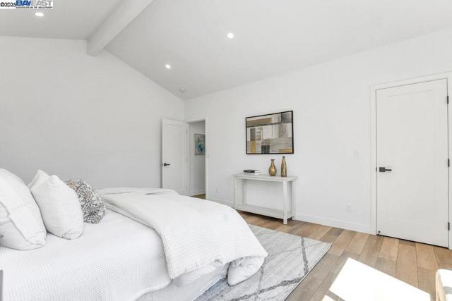 8794 Wicklow Ln, Dublin CA: https://media.crmls.org/mediaz/0ca726a0-d8d5-46dc-9194-72e72836cff6.jpg