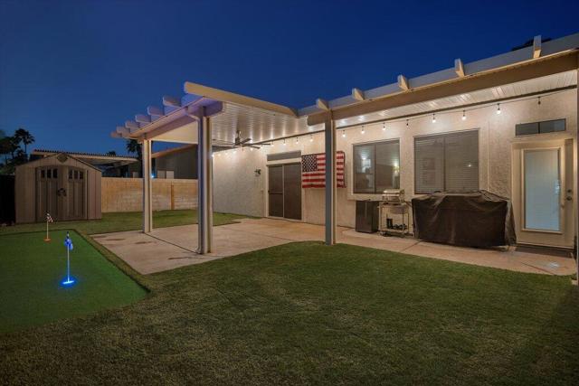 45180 Debbie Drive, La Quinta CA: https://media.crmls.org/mediaz/0ca78553-93cb-4f95-9747-24d91afdce0d.jpg