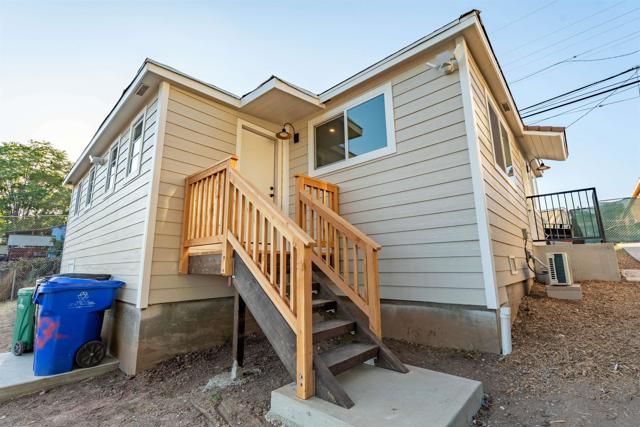 6327 Brooklyn Ave, San Diego CA: https://media.crmls.org/mediaz/0ca78e78-7636-4915-8ca8-ca3ba3547da5.jpg