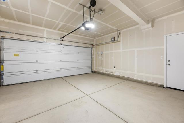 257 E Terra Mia Ave, Mountain House CA: https://media.crmls.org/mediaz/0ca88671-cb04-42a2-8b69-35fe0c980183.jpg