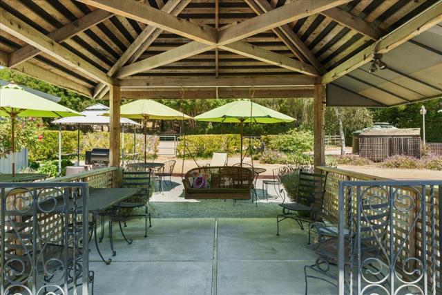 4711 Old San Jose Road, Soquel CA: https://media.crmls.org/mediaz/0ca8ba28-1990-468a-bd01-5ed38444c79c.jpg