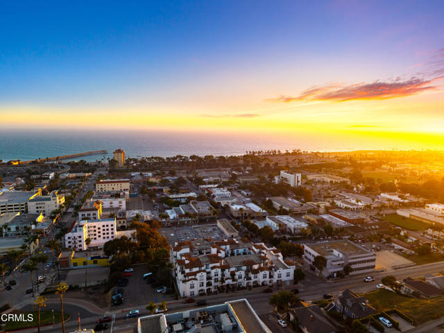 Detail Gallery Image 3 of 32 For 436 Poli St #404,  Ventura,  CA 93001 - 2 Beds | 2 Baths